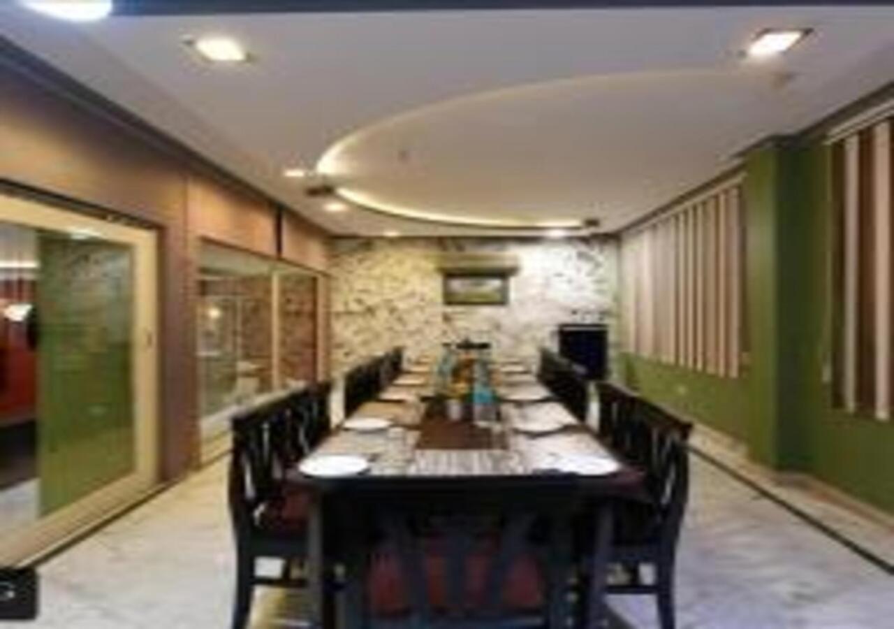 Hotel Chanakya Agra  Eksteriør bilde