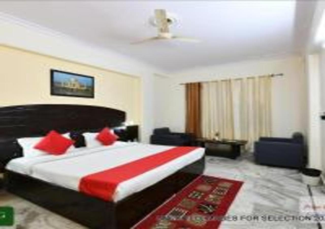 Hotel Chanakya Agra  Eksteriør bilde