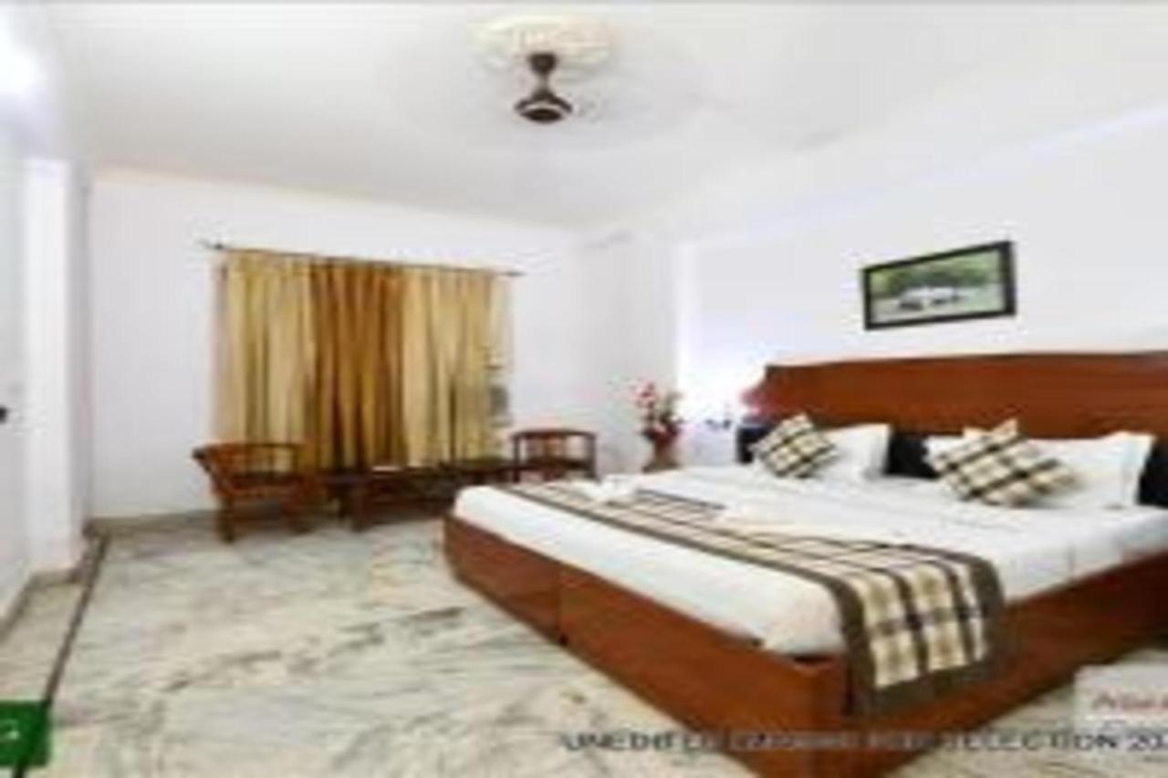 Hotel Chanakya Agra  Eksteriør bilde