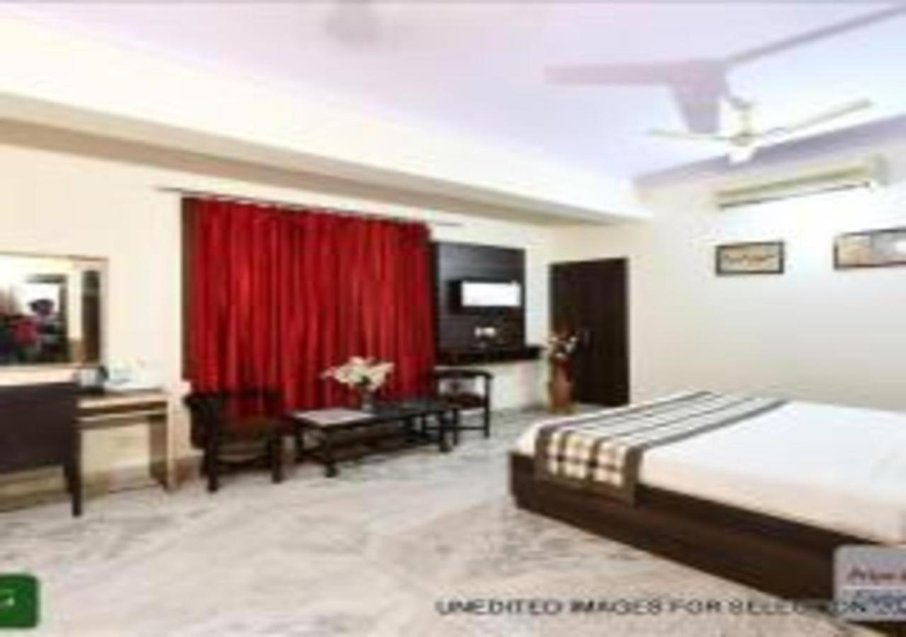 Hotel Chanakya Agra  Eksteriør bilde