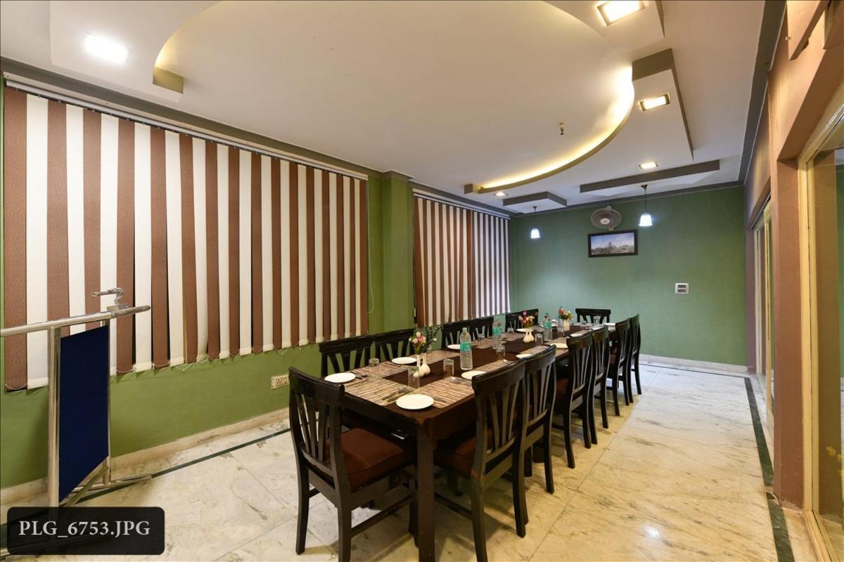 Hotel Chanakya Agra  Eksteriør bilde