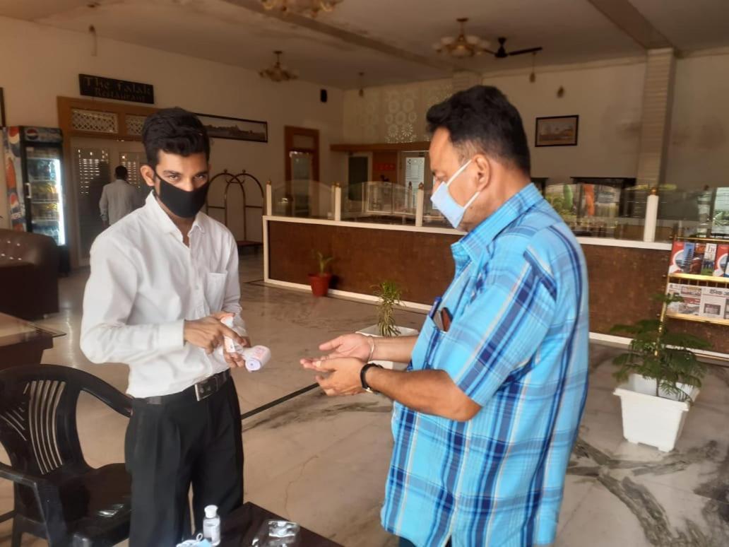 Hotel Chanakya Agra  Eksteriør bilde
