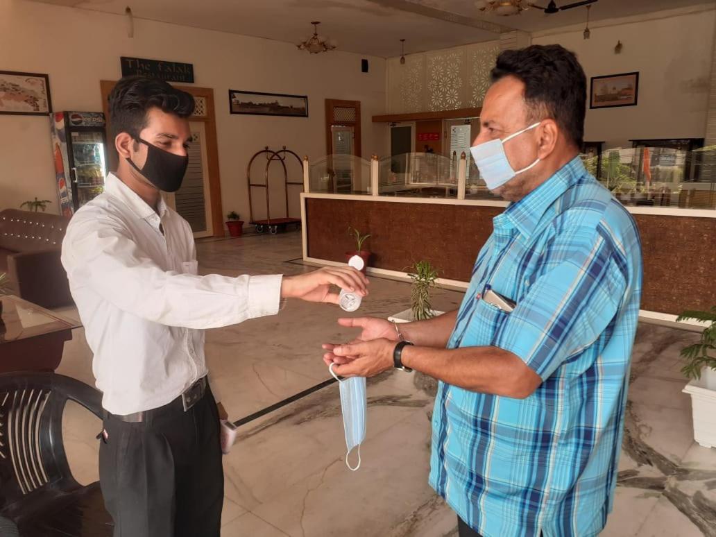 Hotel Chanakya Agra  Eksteriør bilde