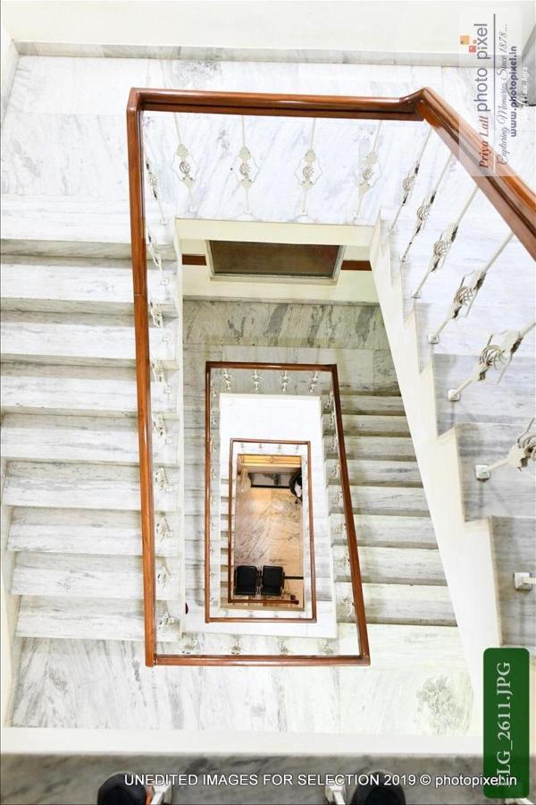 Hotel Chanakya Agra  Eksteriør bilde