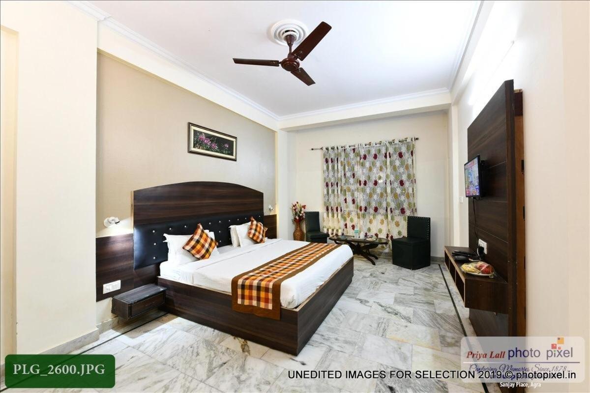 Hotel Chanakya Agra  Eksteriør bilde