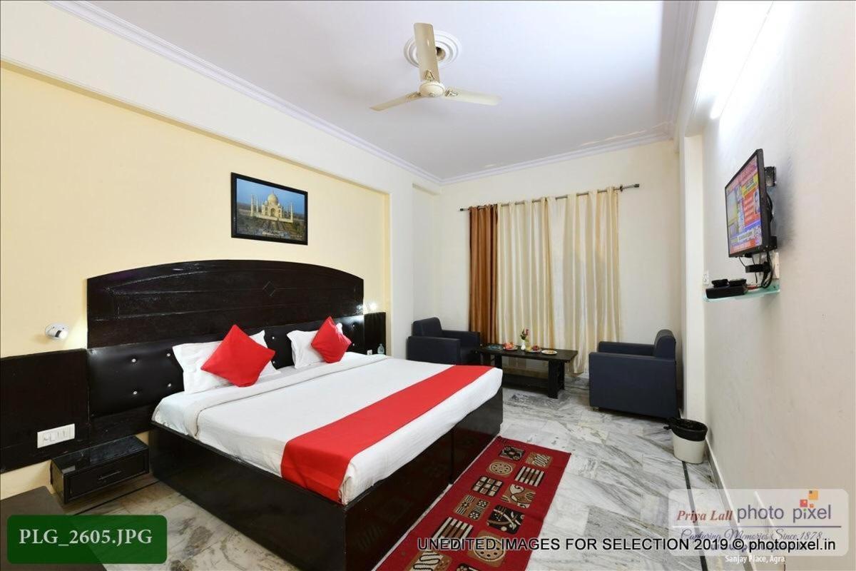 Hotel Chanakya Agra  Eksteriør bilde