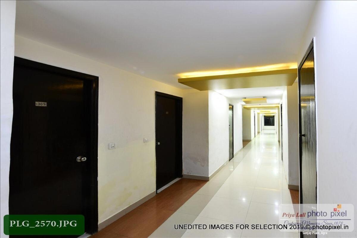 Hotel Chanakya Agra  Eksteriør bilde